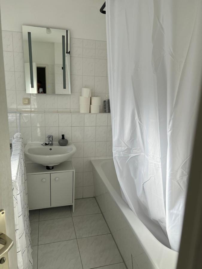 Stylische Ferienwohnung Gratis Wifi Naehe Bahnhof ツウィッカウ エクステリア 写真